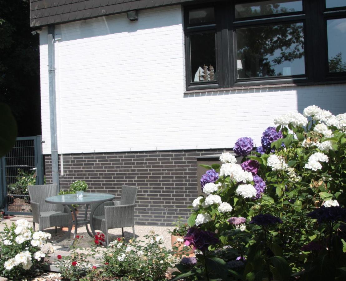 Gaestehaus Am Brockeswald Cuxhaven Exterior foto